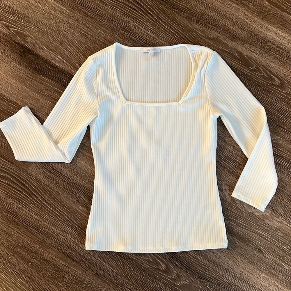 Womens 3/4 (quarter) length white ribbed top